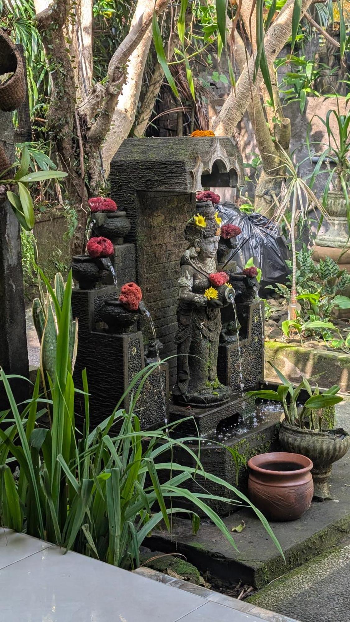 Krisda Ubud Guest House Esterno foto
